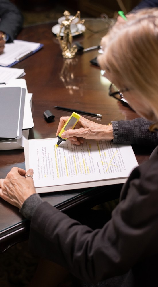 Trouver une solution à un conflit de succession entre les héritiers à la Réunion